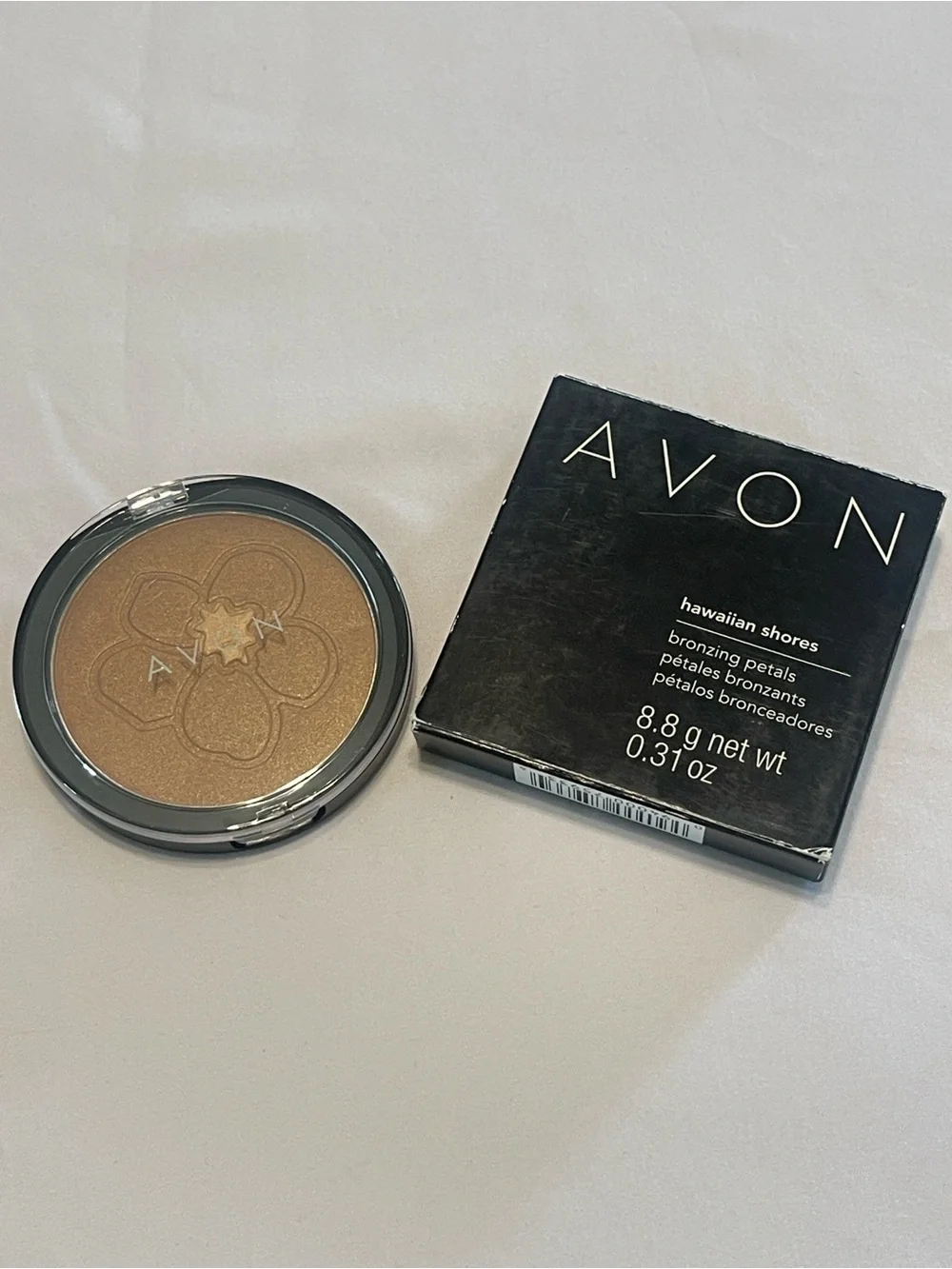 Avon Hawaiian Shores Bronzing Petals Powder - Bronze